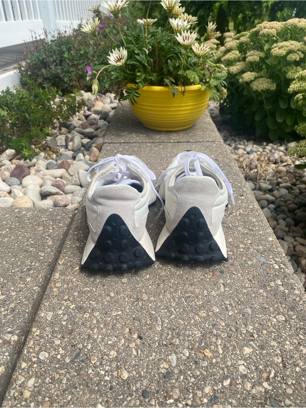 New Balance Women's White and Navy Retro Runner Sneakers - Picture 5 of 10